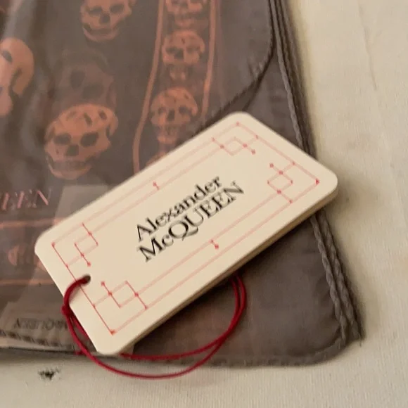 COPY - Alexander McQueen silk scarf - Picture 8 of 13